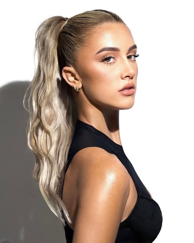 Faith Ward's headshot submitted during her audition for the Dallas Cowboys Cheerleaders.