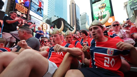 Norway's Viking row takes over the World Cup –– video