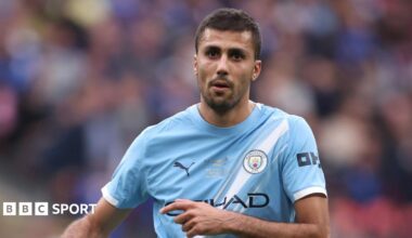 Rodri in action for Manchester City