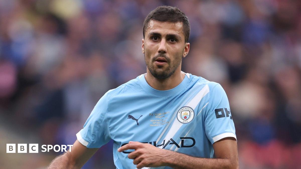 Rodri in action for Manchester City