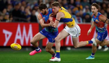 Live AFL scores: West Coast Eagles take on Western Bulldogs at Marvel Stadium