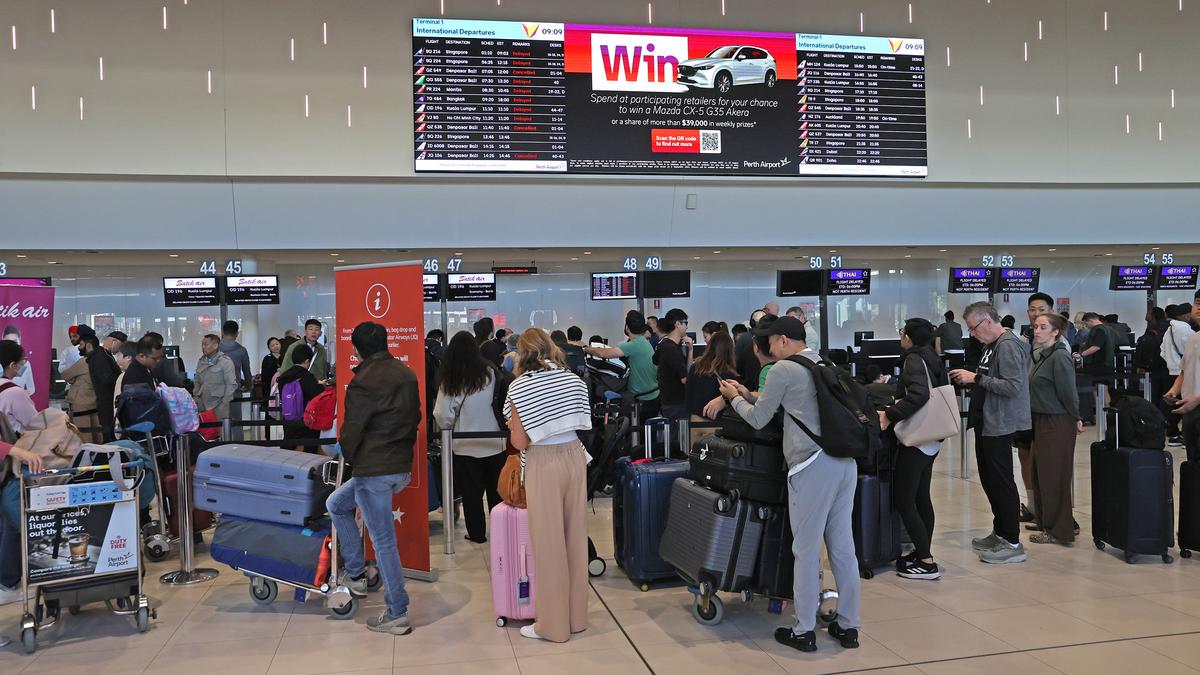Warning of possible delays at Perth Airport as screening officers walk off the job
