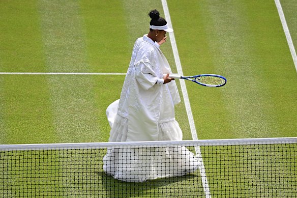 Naomi Osaka continues to make headlines for her glamorous walk-on outfits.