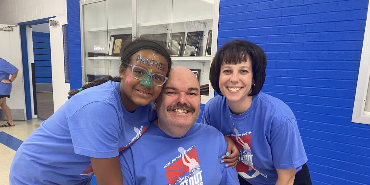 Basketball community turns out to support head coach diagnosed with ALS