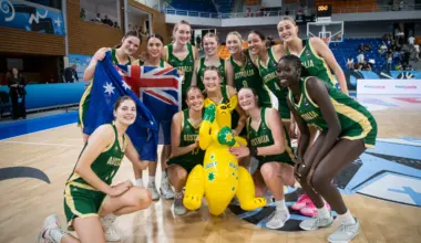 Rose Gold Sapphires: Olivia's dagger three denies Canada