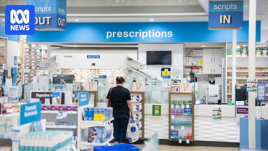 Pharmacy lobby preventing Australians from buying cheaper medicines, Grattan Institute says