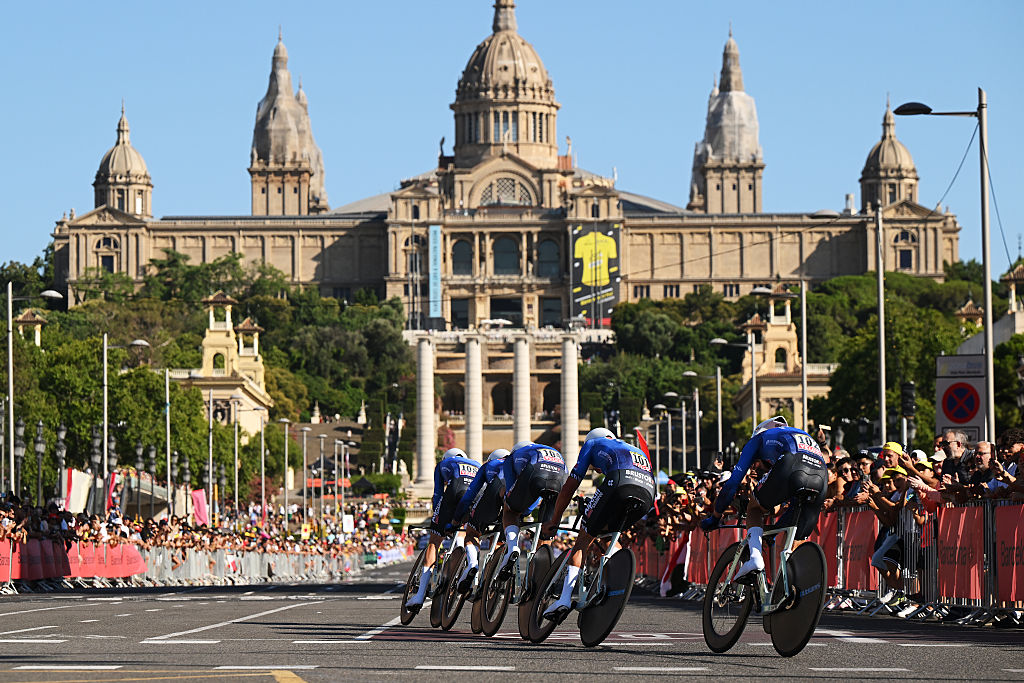 BARCELONA, SPAIN - JULY 04: Mathieu van der Poel of Netherlands and Team Alpecin-Premier Tech (C) with teammates compete during the 113th Tour de France 2026, Stage 1 a 19.6km team time trial stage from Barcelona to Barcelona / #UCIWT / on July 04, 2026 in Barcelona, Spain. (Photo by Dario Belingheri/Getty Images)