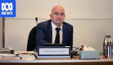 Gold Coast City Council CEO Tim Baker abruptly resigns