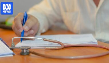Cross-border health issues highlighted after NSW patient claims they were refused care by ACT hospital