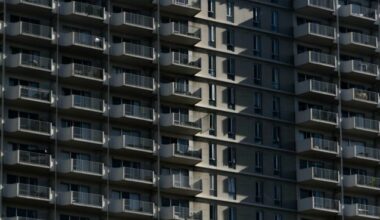 By 2050, many Sydney apartments built to today’s standards could be too hot for weeks at a time