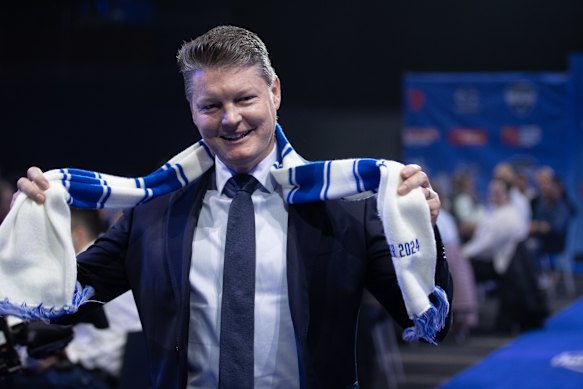 Carroll is a passionate North Melbourne supporter.