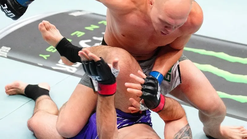 UFC Abu Dhabi full fight: Bogdan Guskov crushes Nikita Krylov
