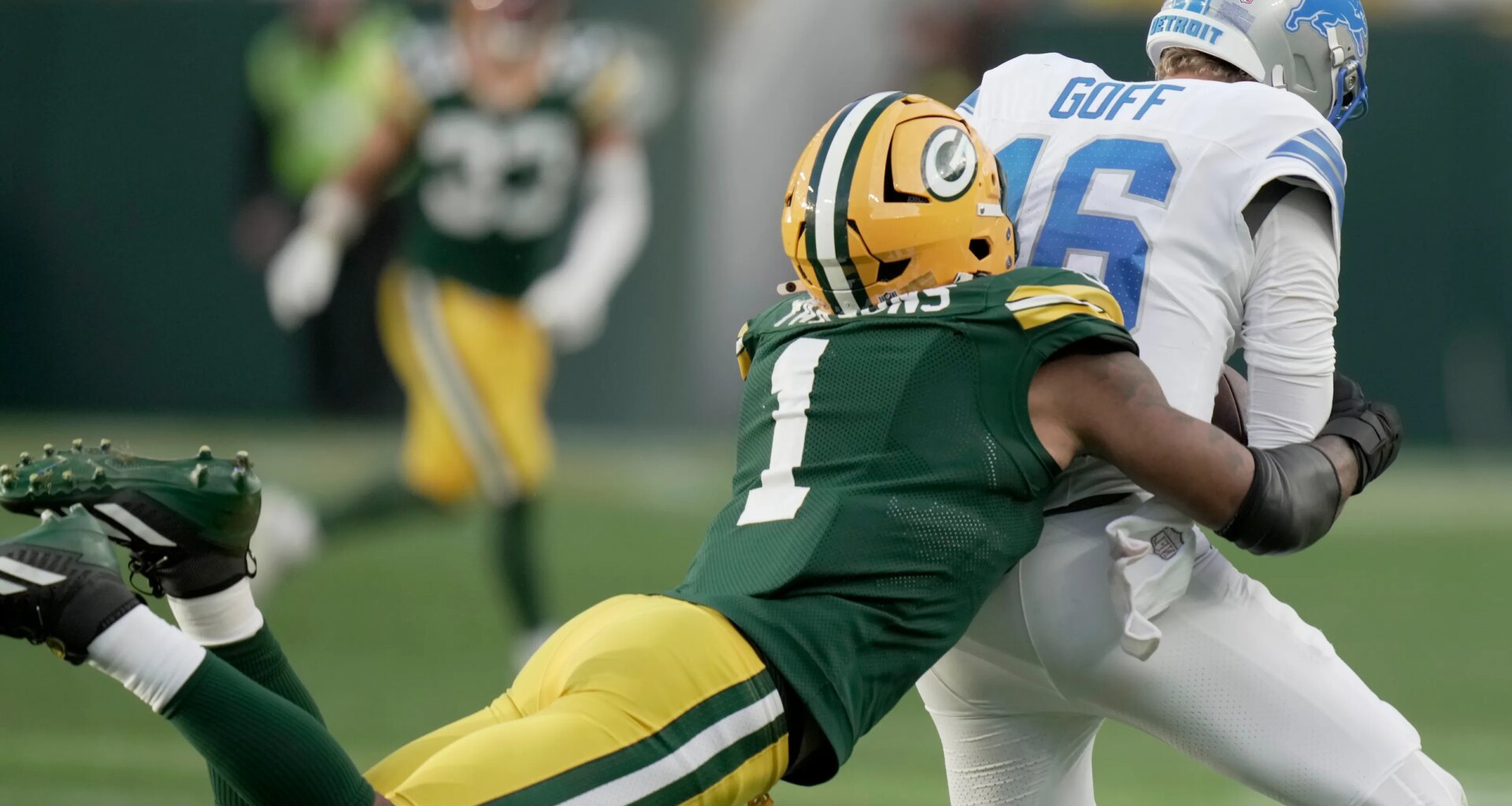 NFL ranks Micah Parsons as game's second-best edge rusher entering 2026 season