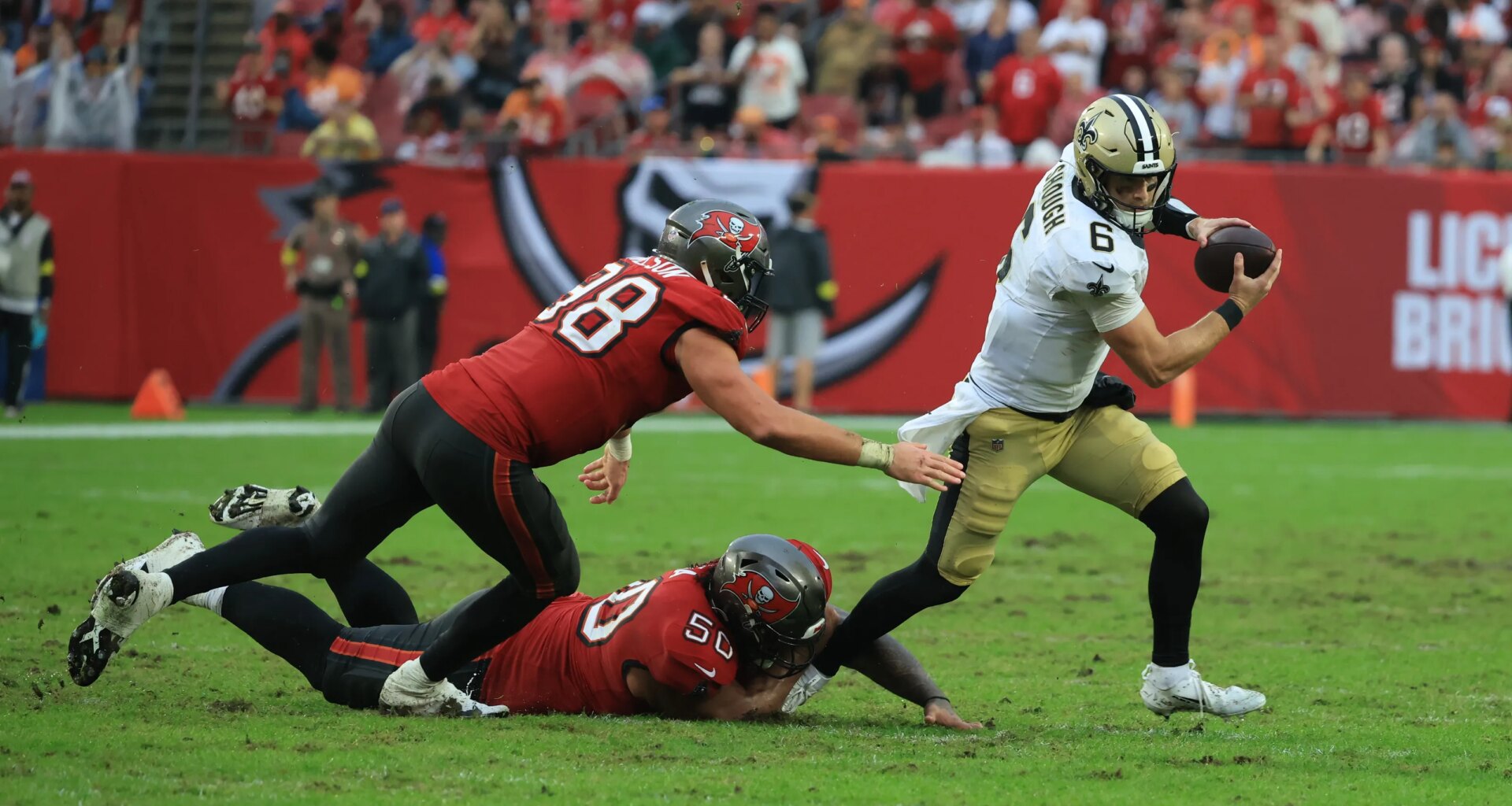 Bucs reportedly in no rush on Baker Mayfield, Vita Vea deals