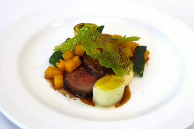 Main served by Nicholas Rudeforth.