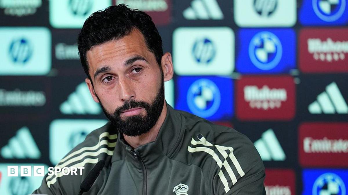 Alvaro Arbeloa in a Real Madrid news conference