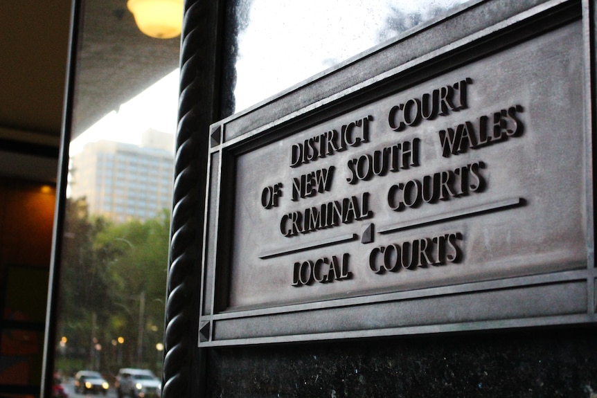 generic images of a building which is a court room