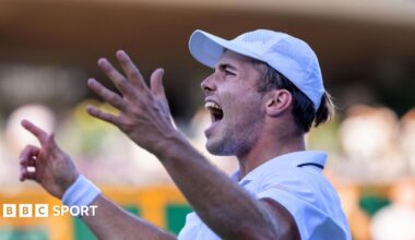 Arthur Fery celebrates beating Zizou Bergs in the Wimbledon third round