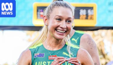 Commonwealth Games live updates: Jess Hull competes in mile heats, track cycling program begins