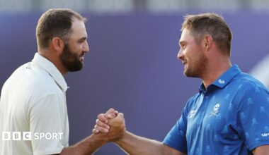Scottie Scheffler and Bryson DeChambeau shake hands