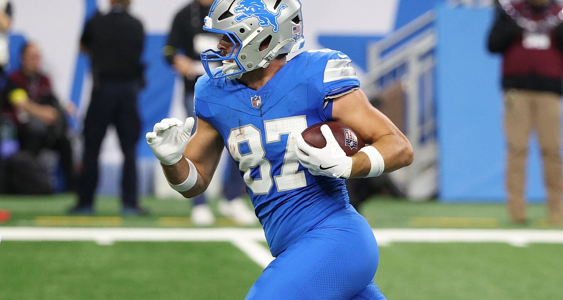 Lions' Sam LaPorta ranked inside top 5 TEs by NFL execs, coaches, scouts