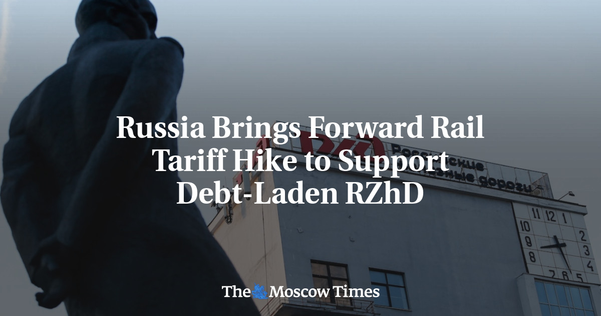Russia Brings Forward Rail Tariff Hike to Support Debt-Laden RZhD