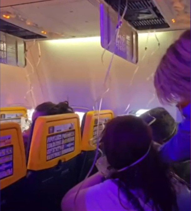 The horror unfolds mid-flight.