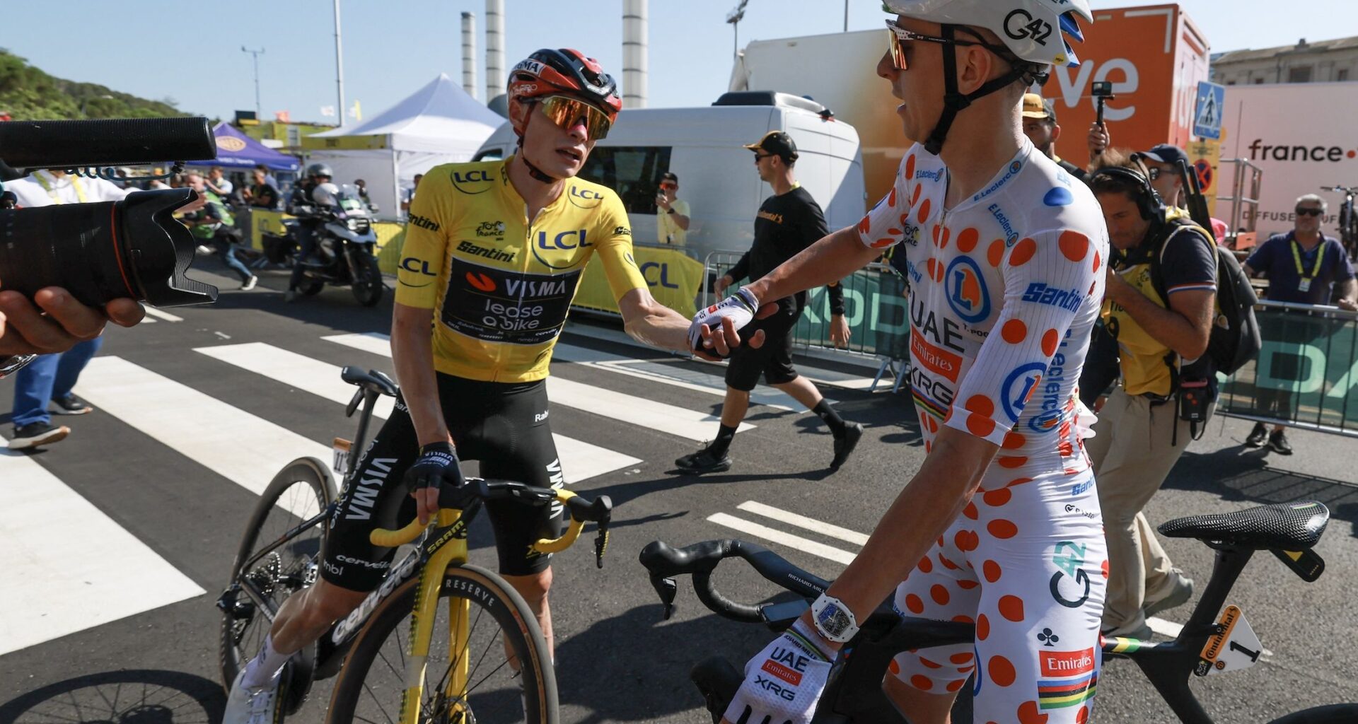 'Less explosive' Jonas Vingegaard unable to match Pogačar's punch as he narrowly defends Tour de France yellow jersey