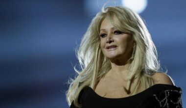 ‘My heart is broken’: Family and friends pay tribute to beloved singer-songwriter Bonnie Tyler