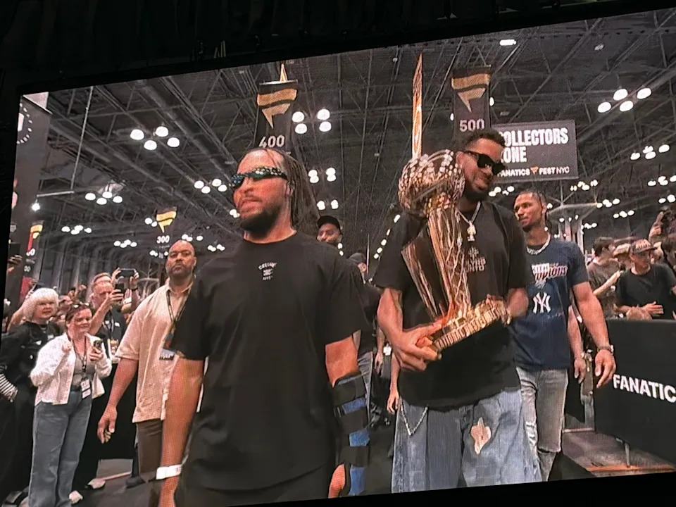 Jalen Brunson, Karl-Anthony Towns and Josh Hart at Fanatics Fest 2026 (July 18, 2026)