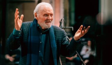 Anthony Hopkins Signs With Decca Classics
