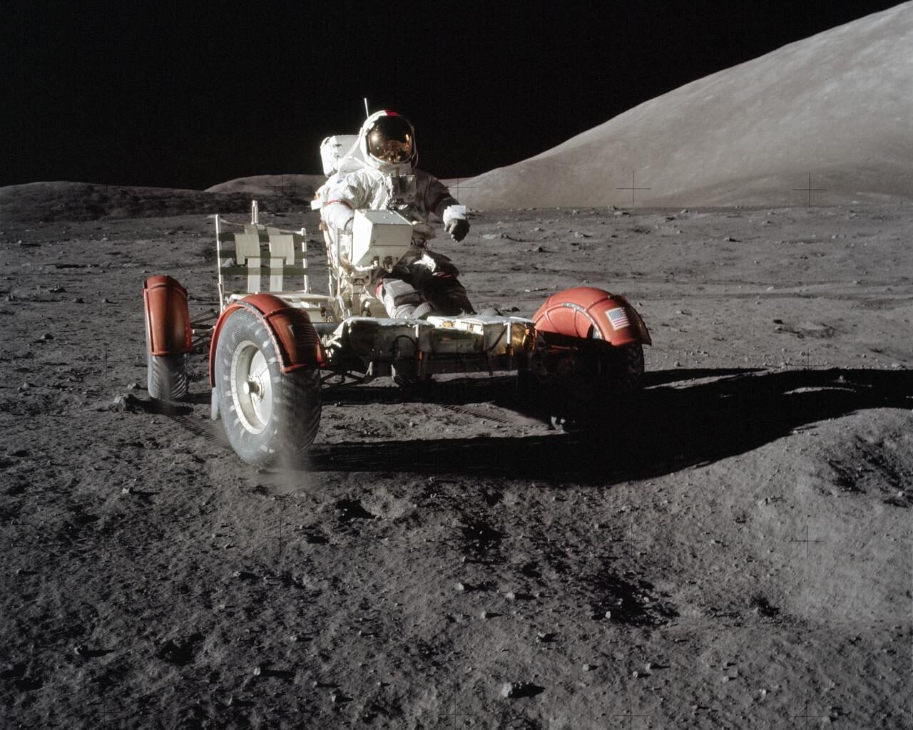 SpaceX Moon crash highlights lack of lunar land laws – Newsreel