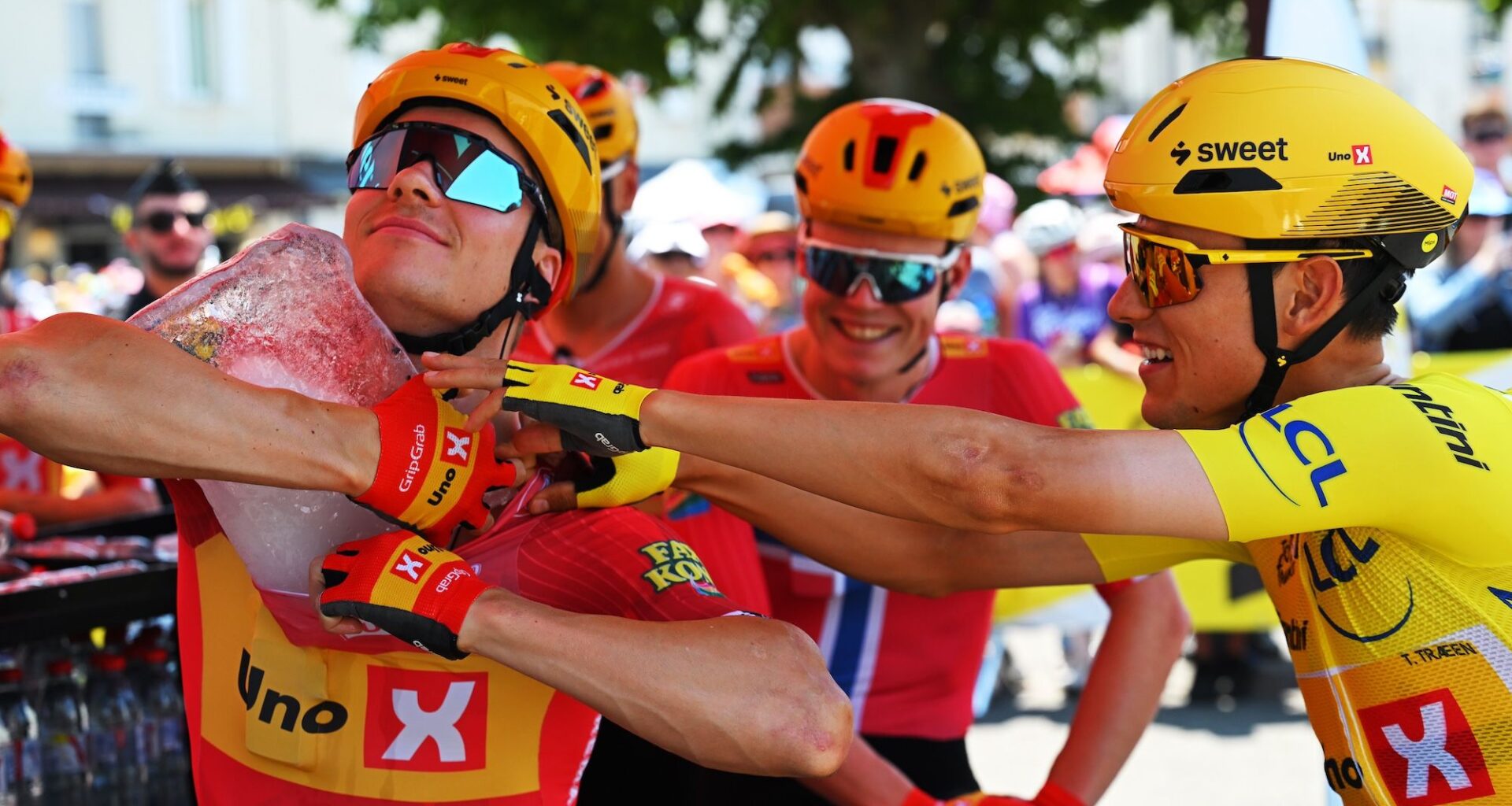 Tour de France enters the Extreme Weather Protocol red zone but the show will go on