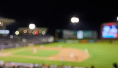 unfocused baseball field at night; MLB to Restrict Dugout iPad Functionality
