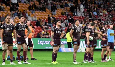 ‘Stick ya season ticket’: Fed up fans turning on Broncos after 8th straight loss image