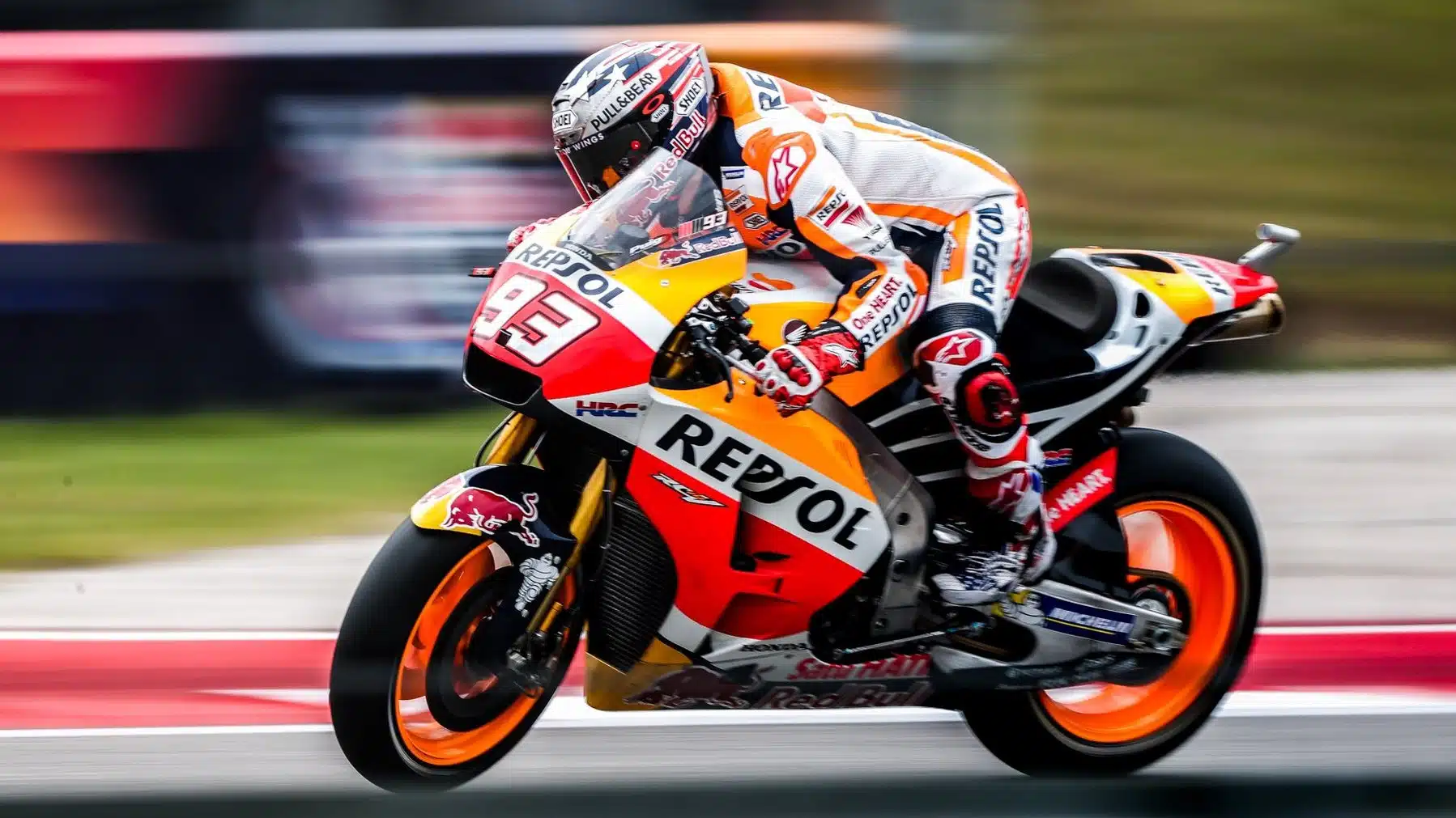 Marc Márquez dancing with Honda’s RC213V
