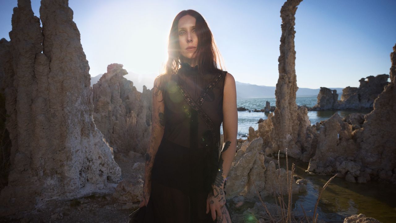 Chelsea Wolfe Reveals New Album The Dark, Lines Up 2026 Tour