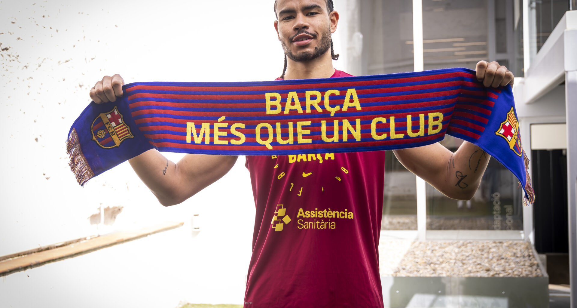Olivier Nkamhoua joins Barça