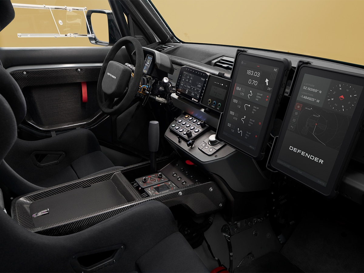 Defender d7x r cabin