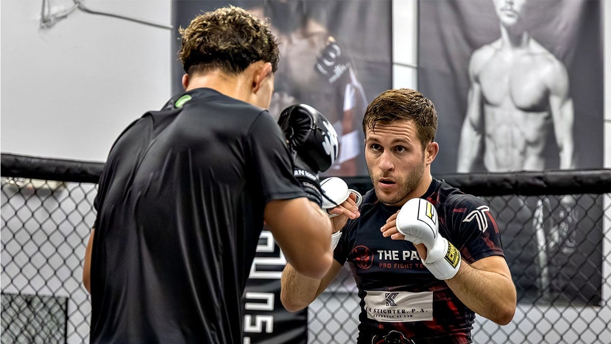 MMA fighter Dustin Lampros spars