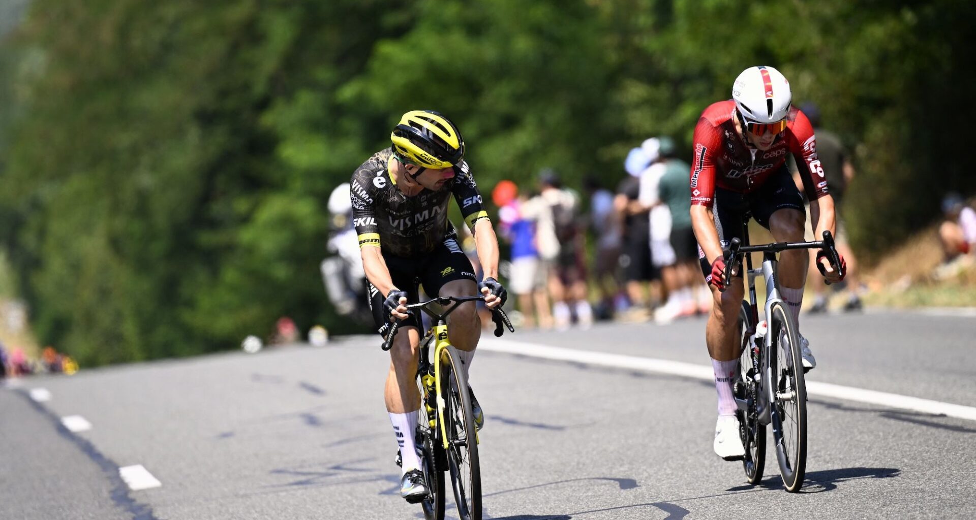 Huub Artz drops out of Tour de France breakaway after being pulled up on illegal position on the bike