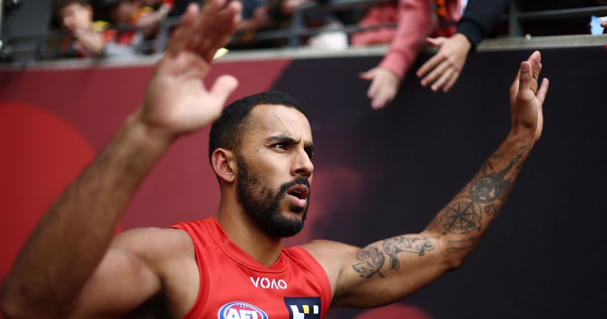 Bombers among suitors for ex-Suns captain as hunt for experience intensifies