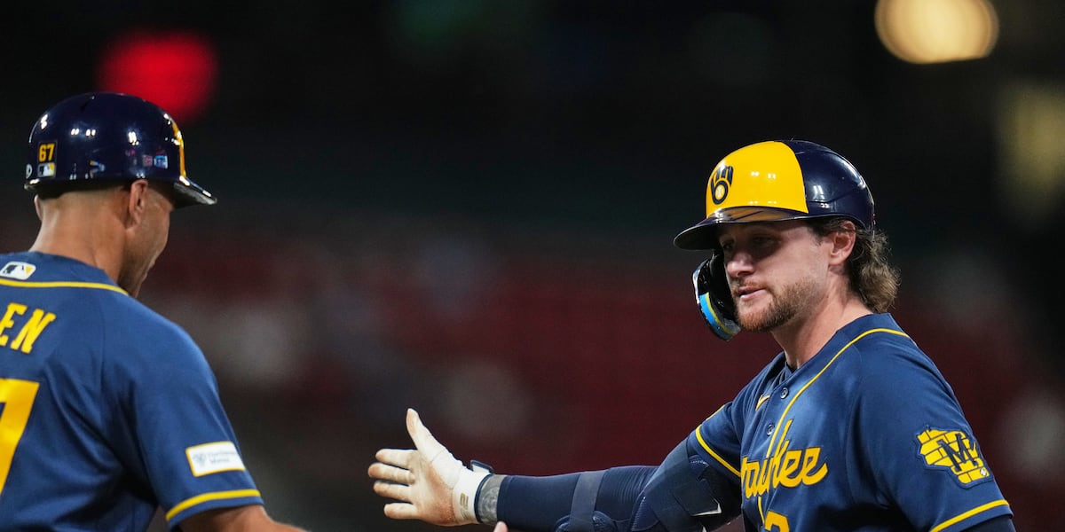 Brewers rally past Cardinals 4-3 on a 4-run seventh inning