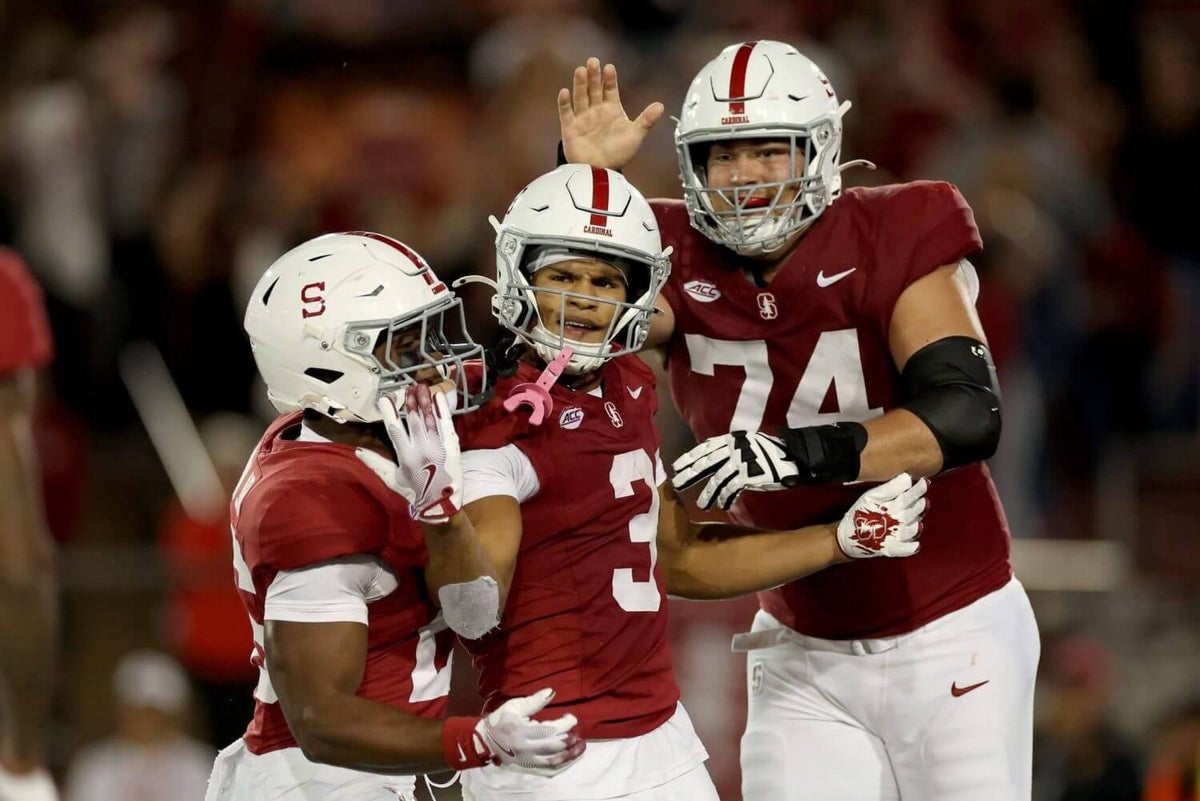 Stanford football players move toward creating collective bargaining unit, with long way to go