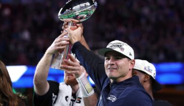 Group including 49ers minority owner agrees to buy Seahawks for what is said to be record price