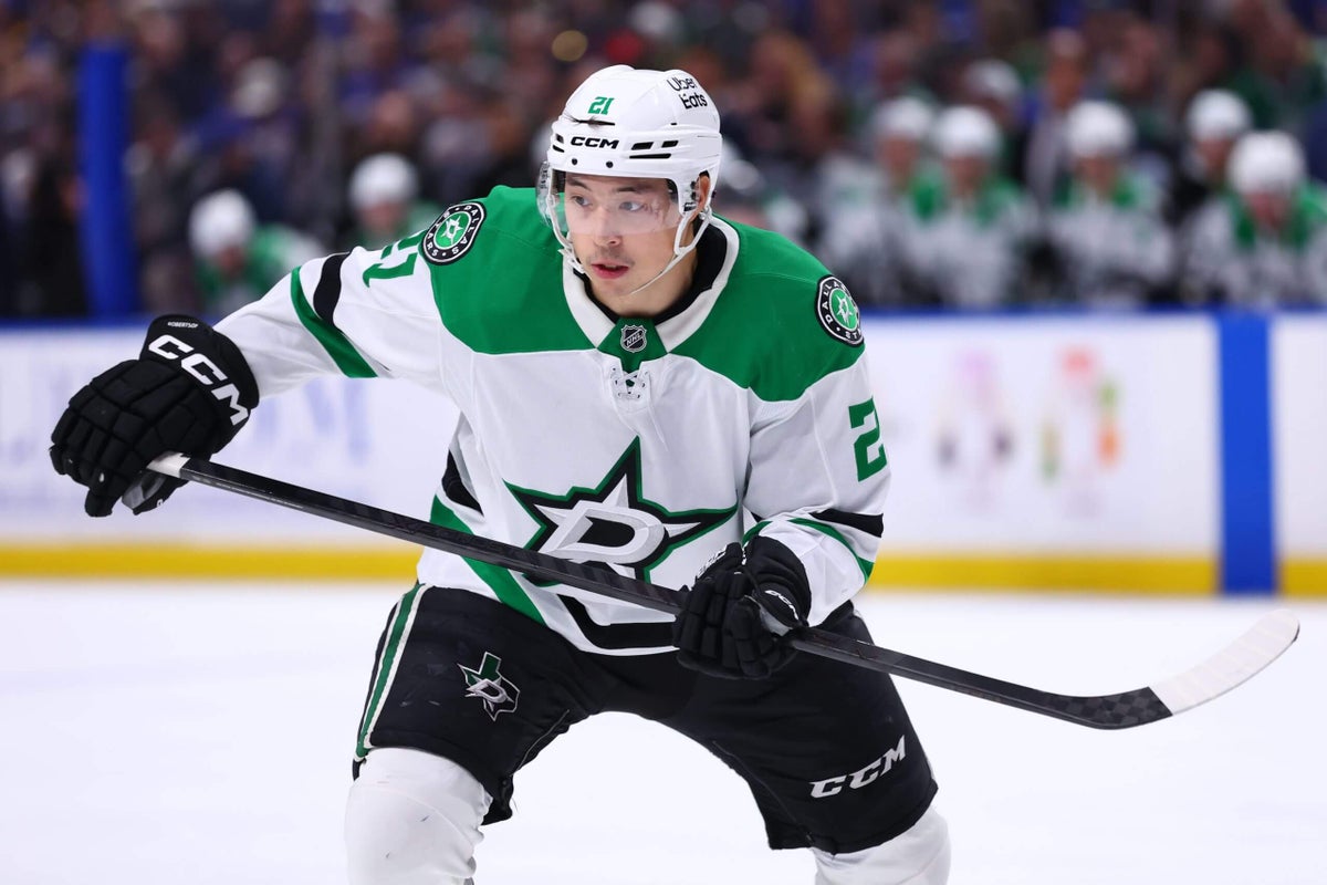 Jason Robertson settles with Stars, signs 1-year contract to avoid arbitration