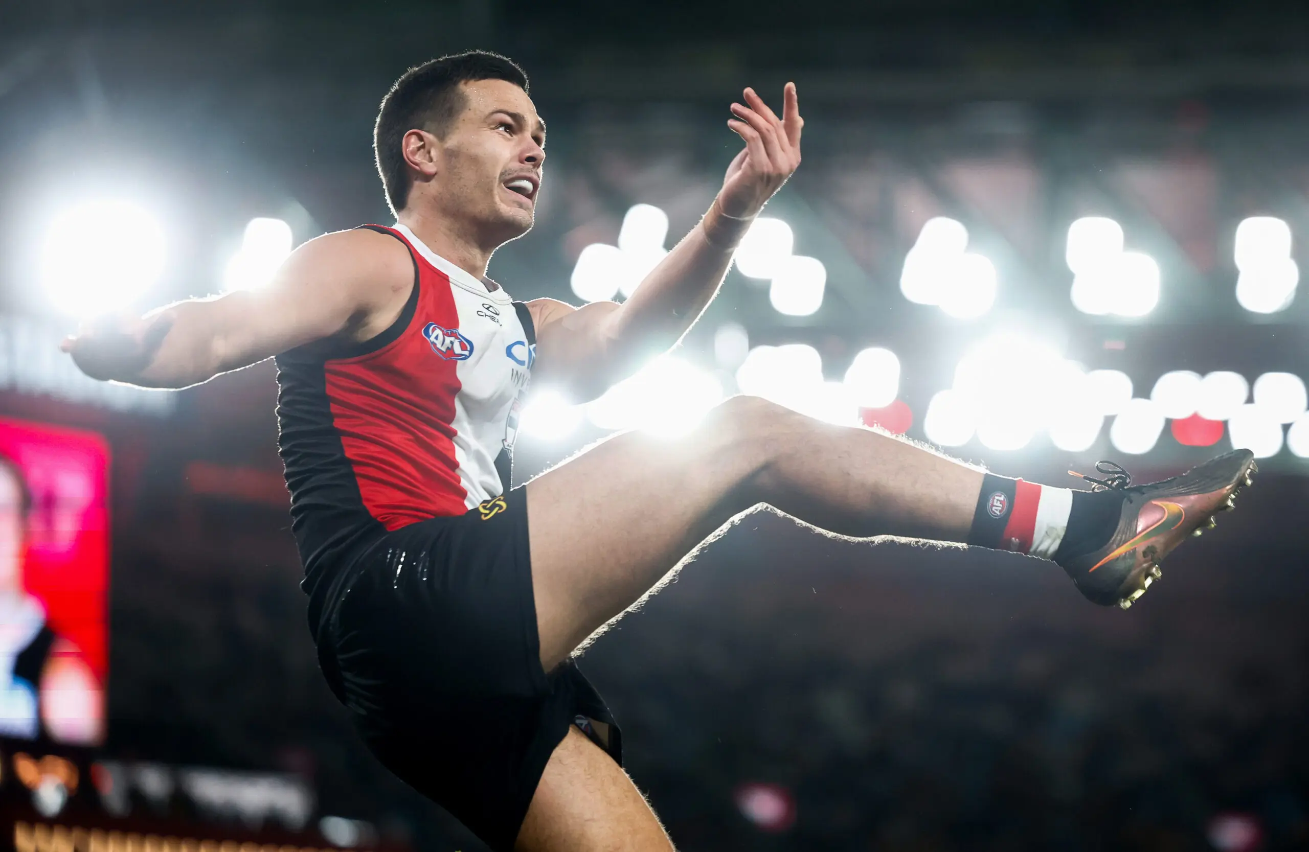 MELBOURNE, AUSTRALIA - MAY 28: Jack Silvagni of the Saints kicks the ball during the 2026 AFL Round 12 match between the St Kilda Saints and the Hawthorn Hawks at Marvel Stadium on May 28, 2026 in Melbourne, Australia. (Photo by Michael Willson/AFL Photos via Getty Images)