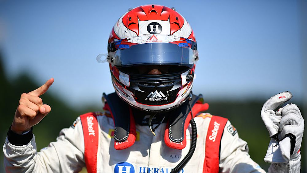 León made an empty track count for his first ever F2 pole position