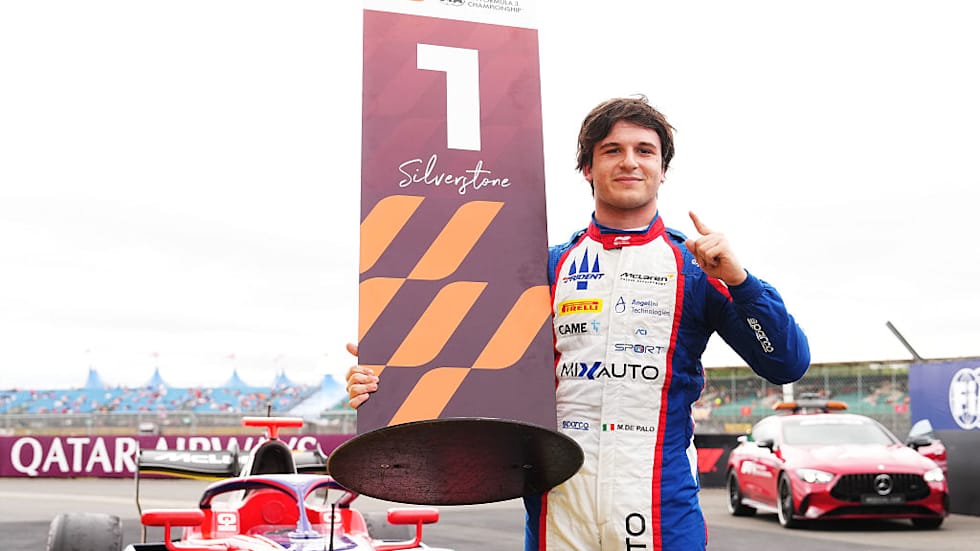 FEATURE RACE: De Palo claims hard fought maiden F3 victory at Silverstone
