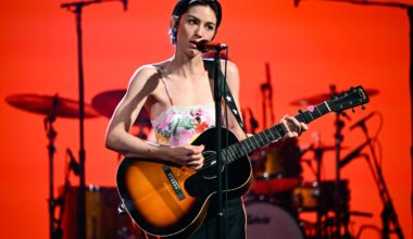 Watch Gracie Abrams Showcase Evocative Song 'Minibar' on 'Fallon'